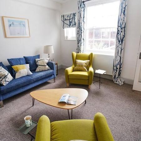 Paskins, Cowes - Sleeps 4 - 2 Bed - 2 Bath - Central Location Exterior foto