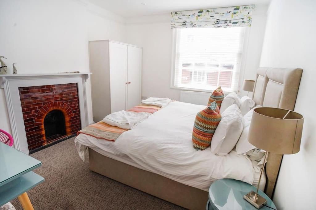Paskins, Cowes - Sleeps 4 - 2 Bed - 2 Bath - Central Location Exterior foto