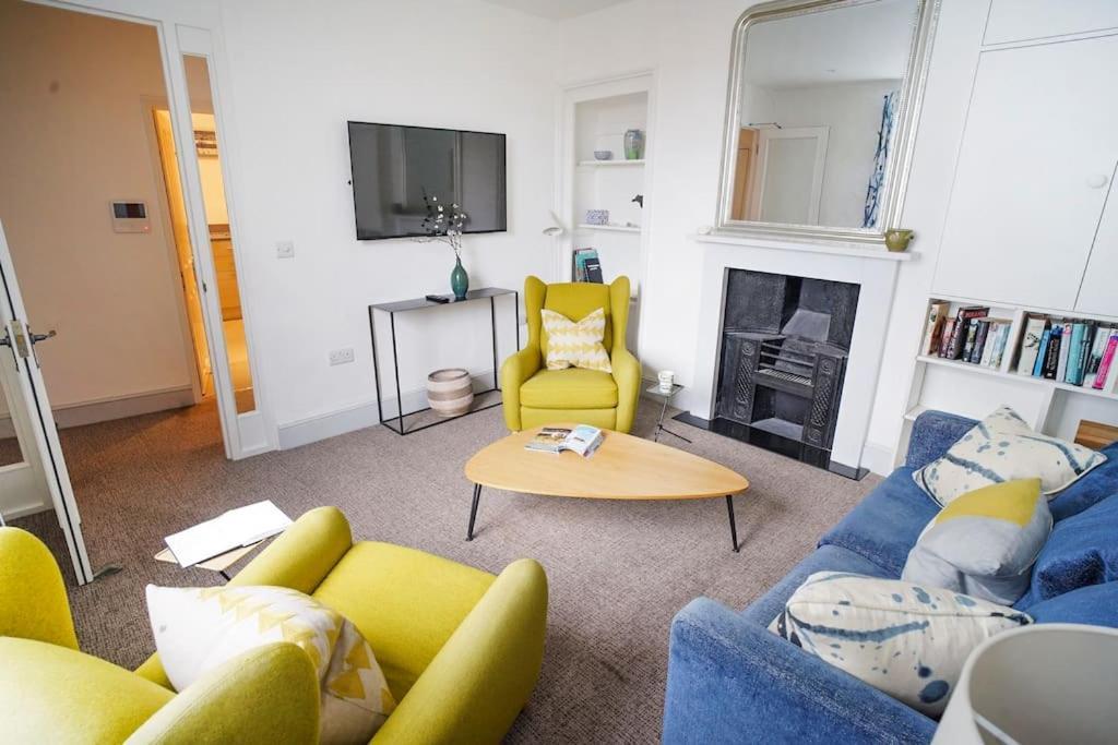Paskins, Cowes - Sleeps 4 - 2 Bed - 2 Bath - Central Location Exterior foto